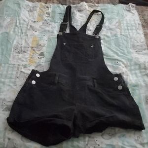 Overall shorts